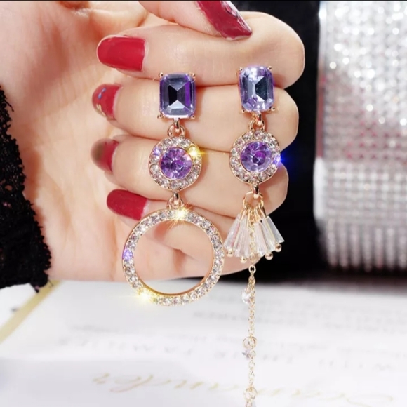 🎀Sparkling Rhinestones Asymmetrical Dangle - Picture 5 of 5